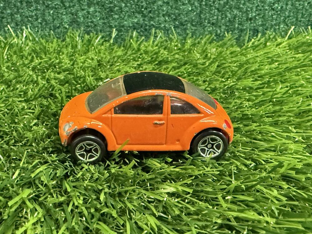 Matchbox 1995 Volkswagen Concept 1 Orange Diecast Car 1:61 Scale Used